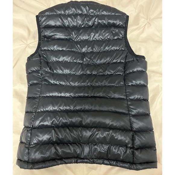 BNWOT ARITZIA PUFFER VET - Picture 3 of 5